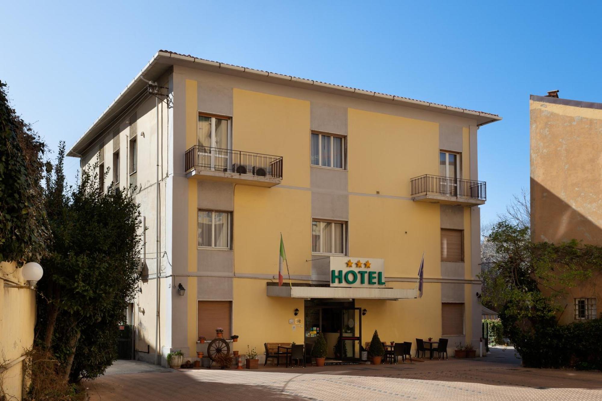Parking Hotel Giardino Livorno Eksteriør billede