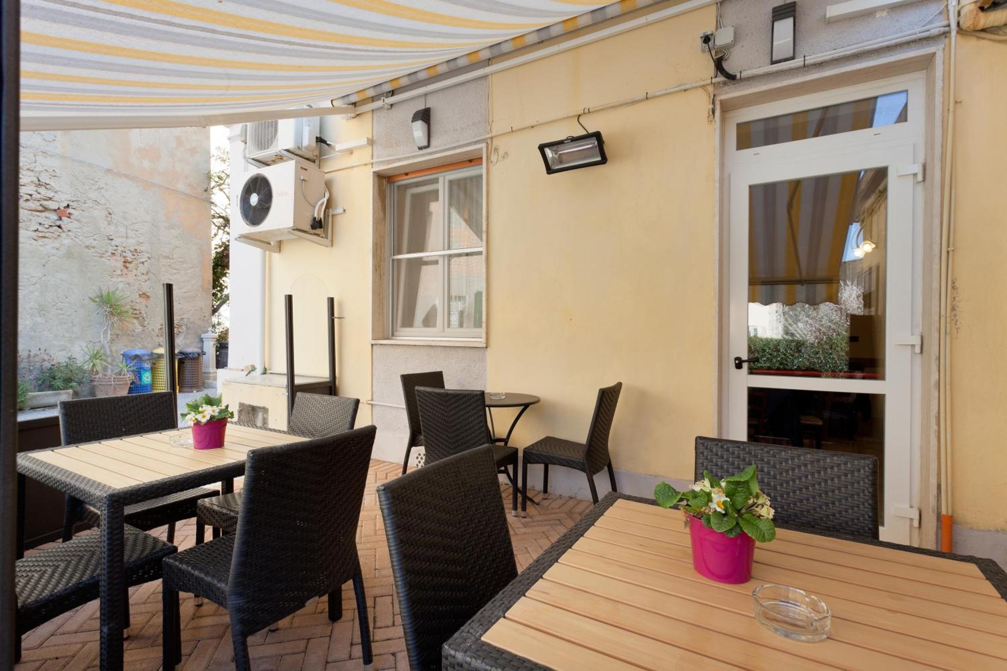 Parking Hotel Giardino Livorno Eksteriør billede