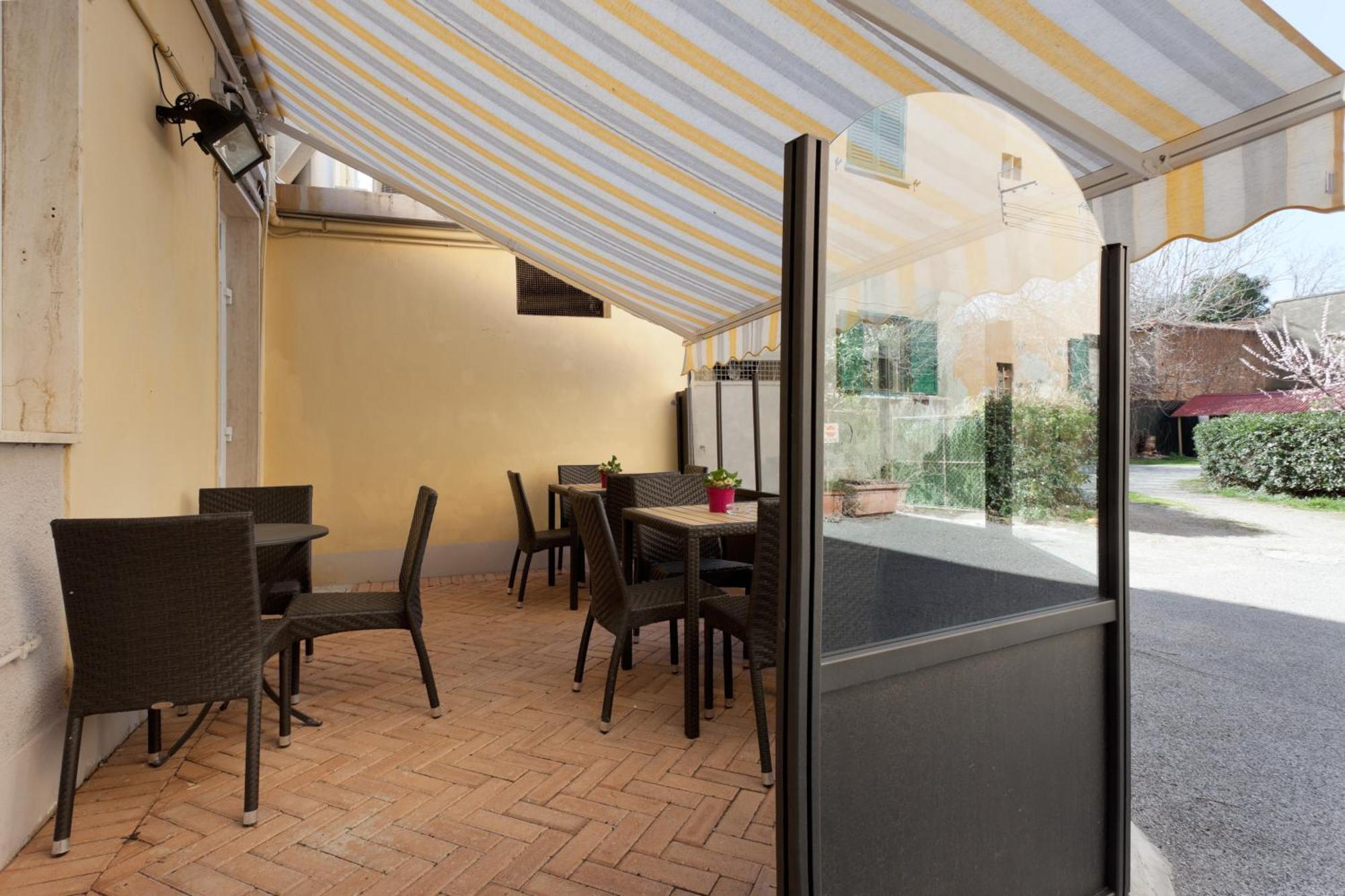 Parking Hotel Giardino Livorno Eksteriør billede